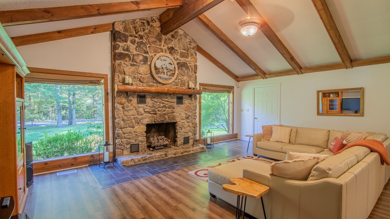 Photo of Livingroom in Dayton