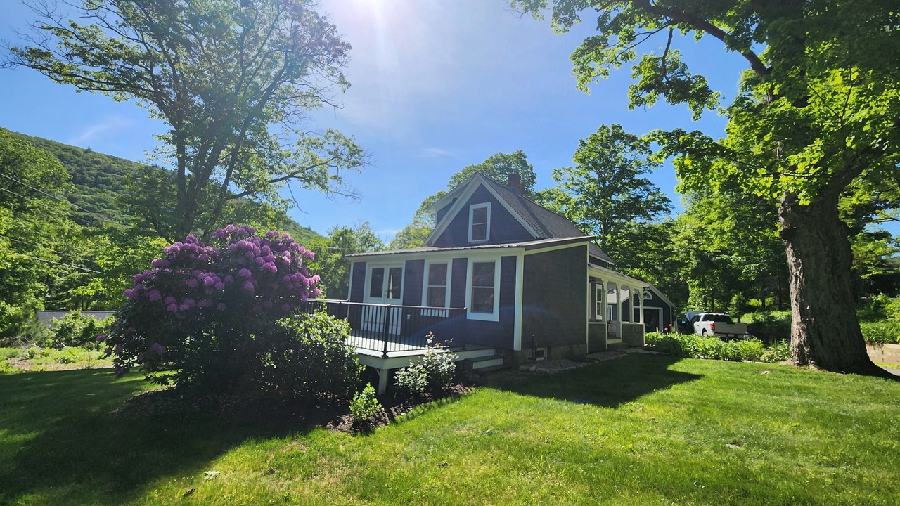 Photo of Outdoor in Shelburne Falls