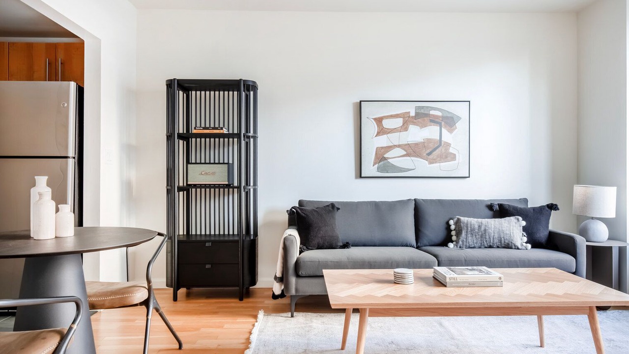 Photo of Livingroom in Hunters Point