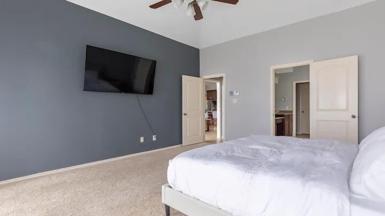 Photo of Bedroom in Lake Houston
