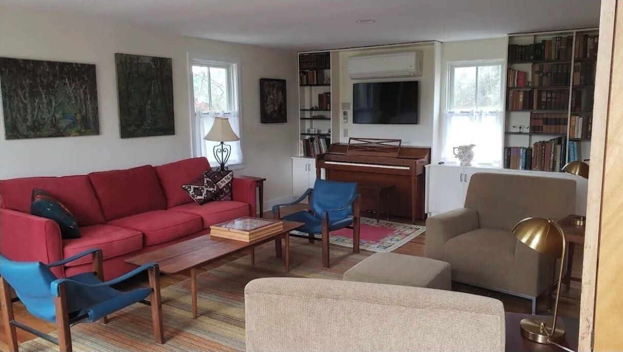 Photo of Livingroom in Underhill Center