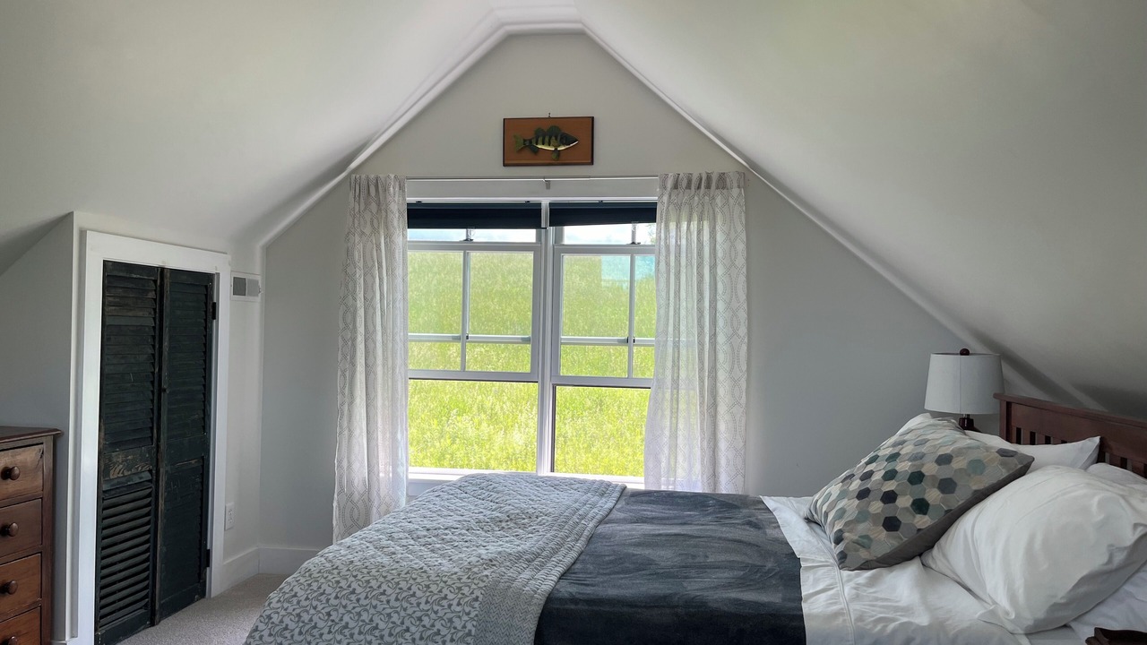 Photo of Bedroom in North Ferrisburgh