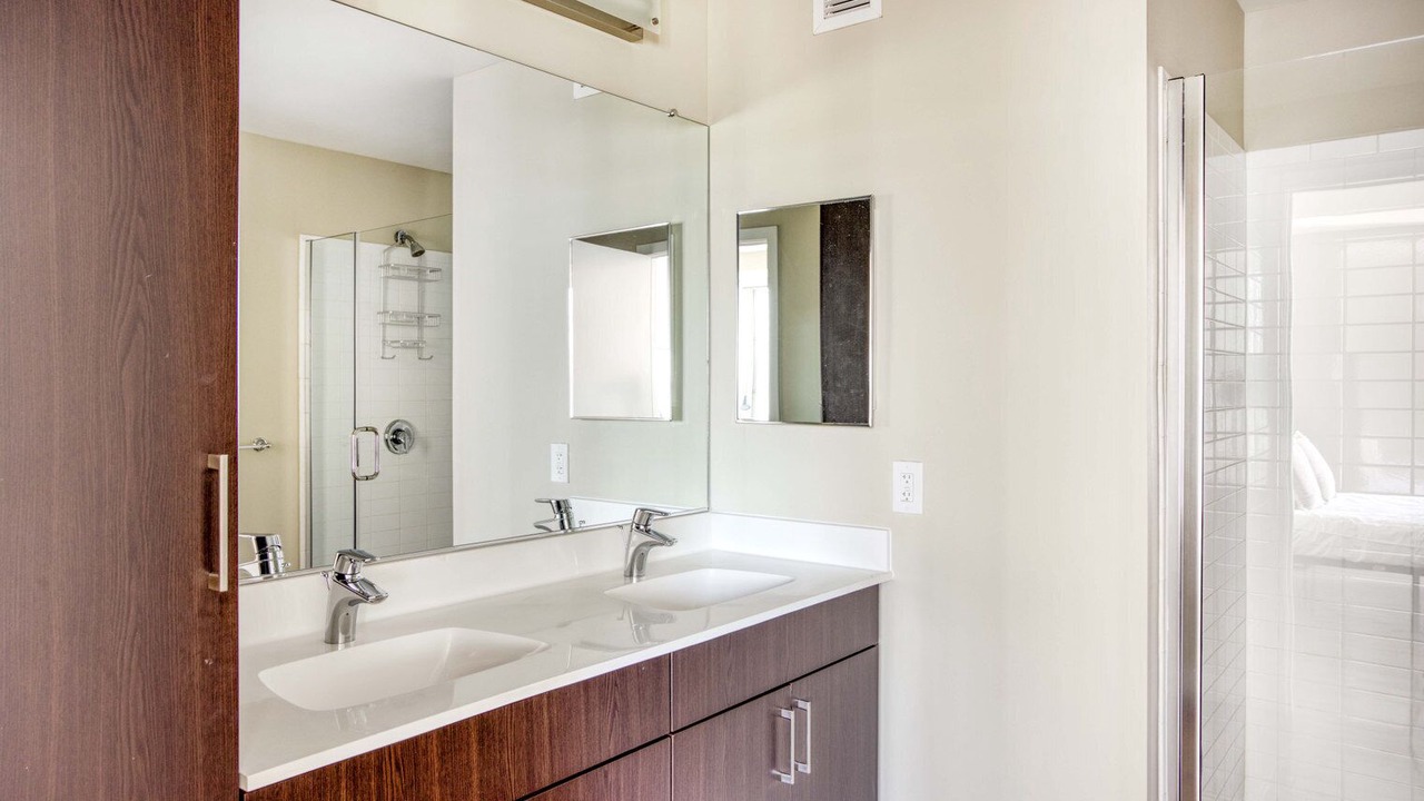 Photo of Bathroom in Theatre District