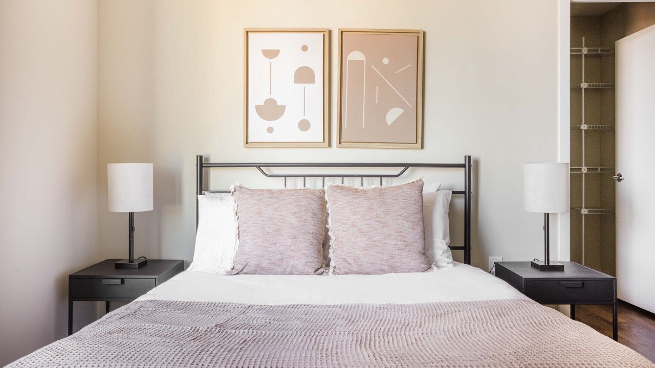 Photo of Bedroom in Theatre District