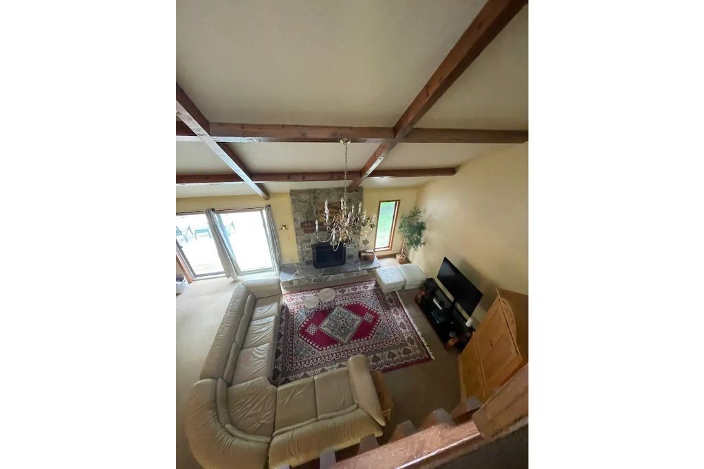 Photo of Livingroom in Old Timberline