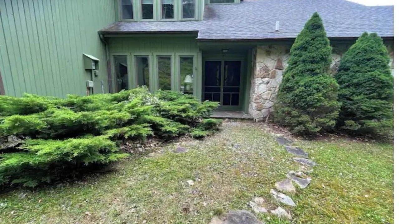 Photo of Outdoor in Old Timberline