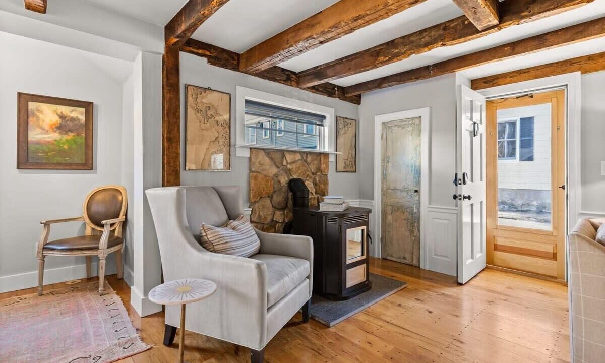 Photo of Bedroom in Newburyport