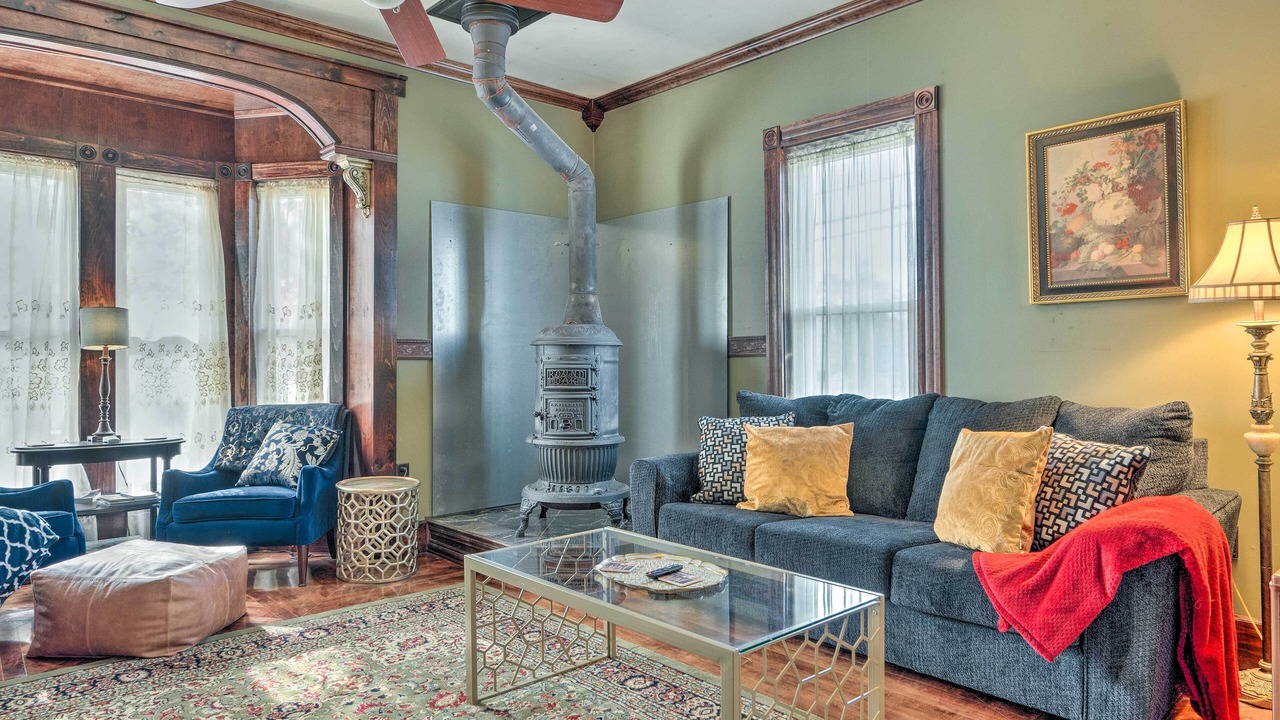 Photo of Livingroom in Lancaster