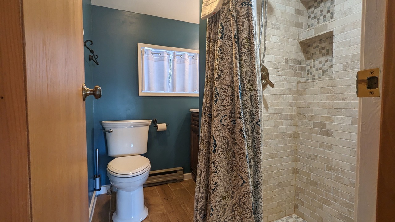 Photo of Bathroom in Snowshoe