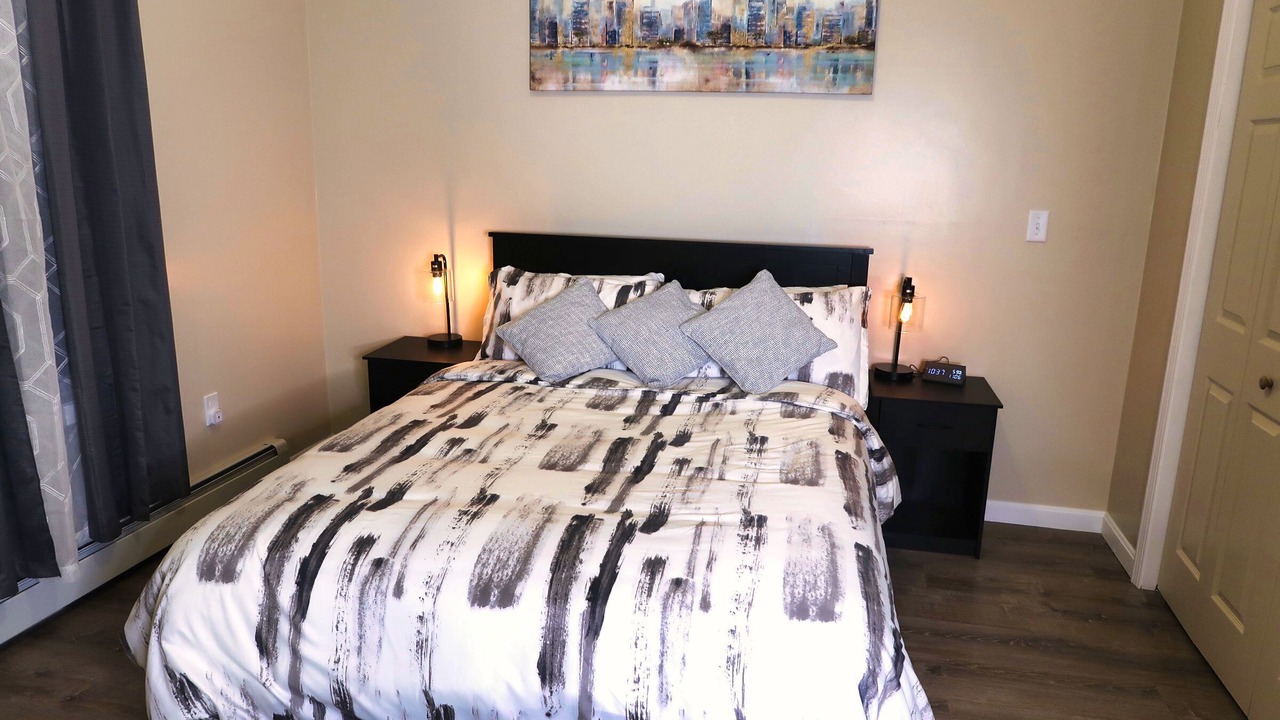Photo of Bedroom in Lawrence