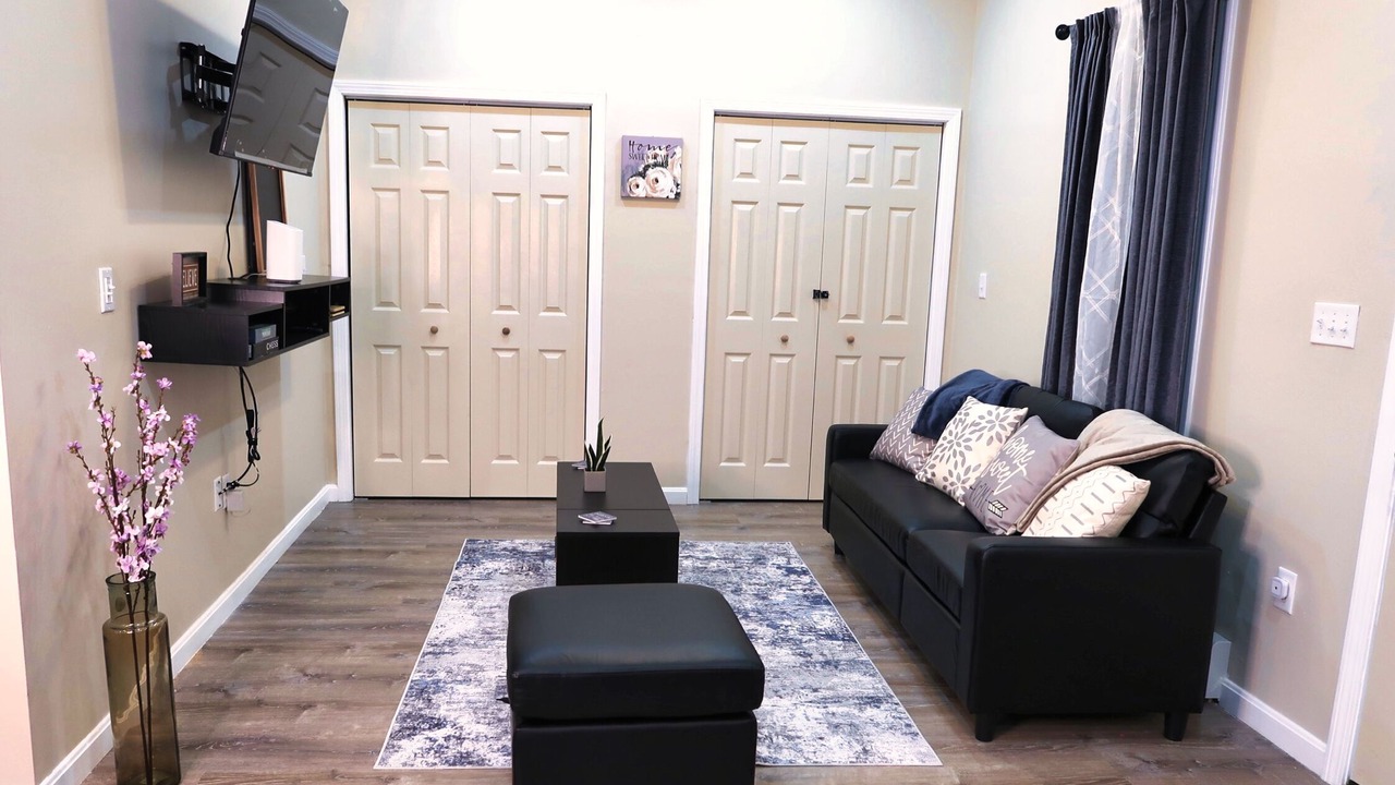 Photo of Livingroom in Lawrence