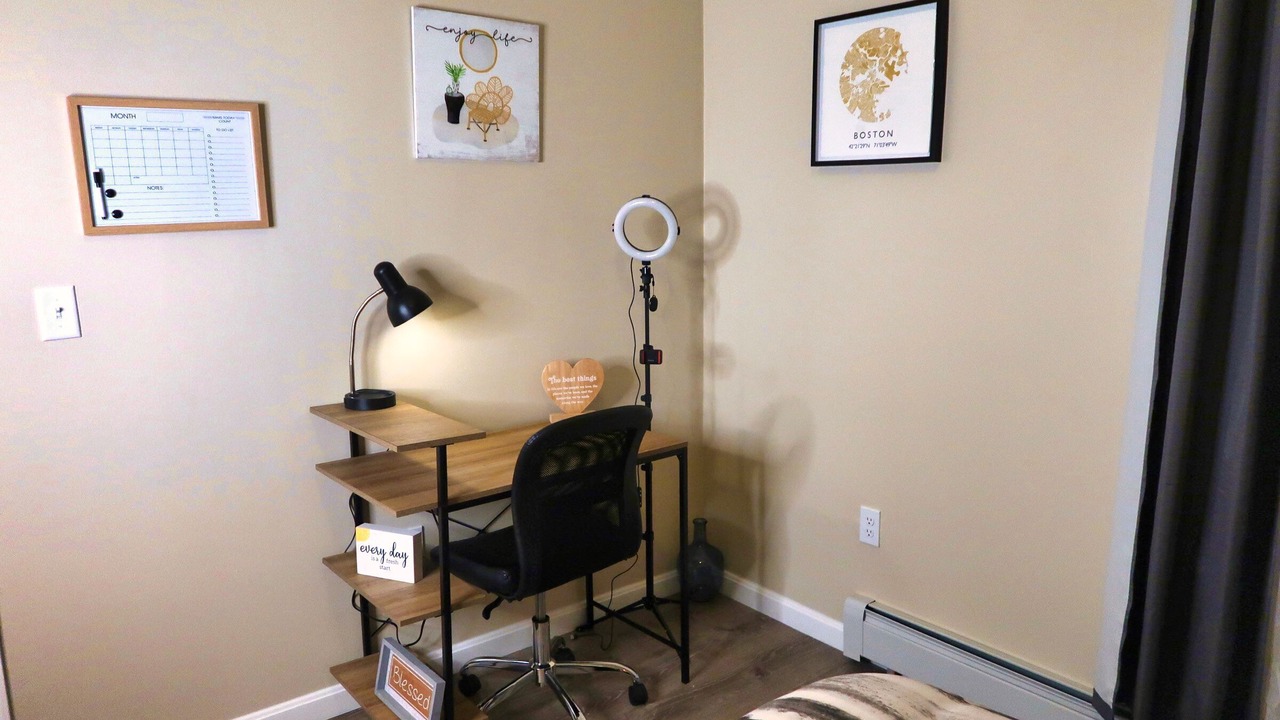 Photo of Bedroom in Lawrence