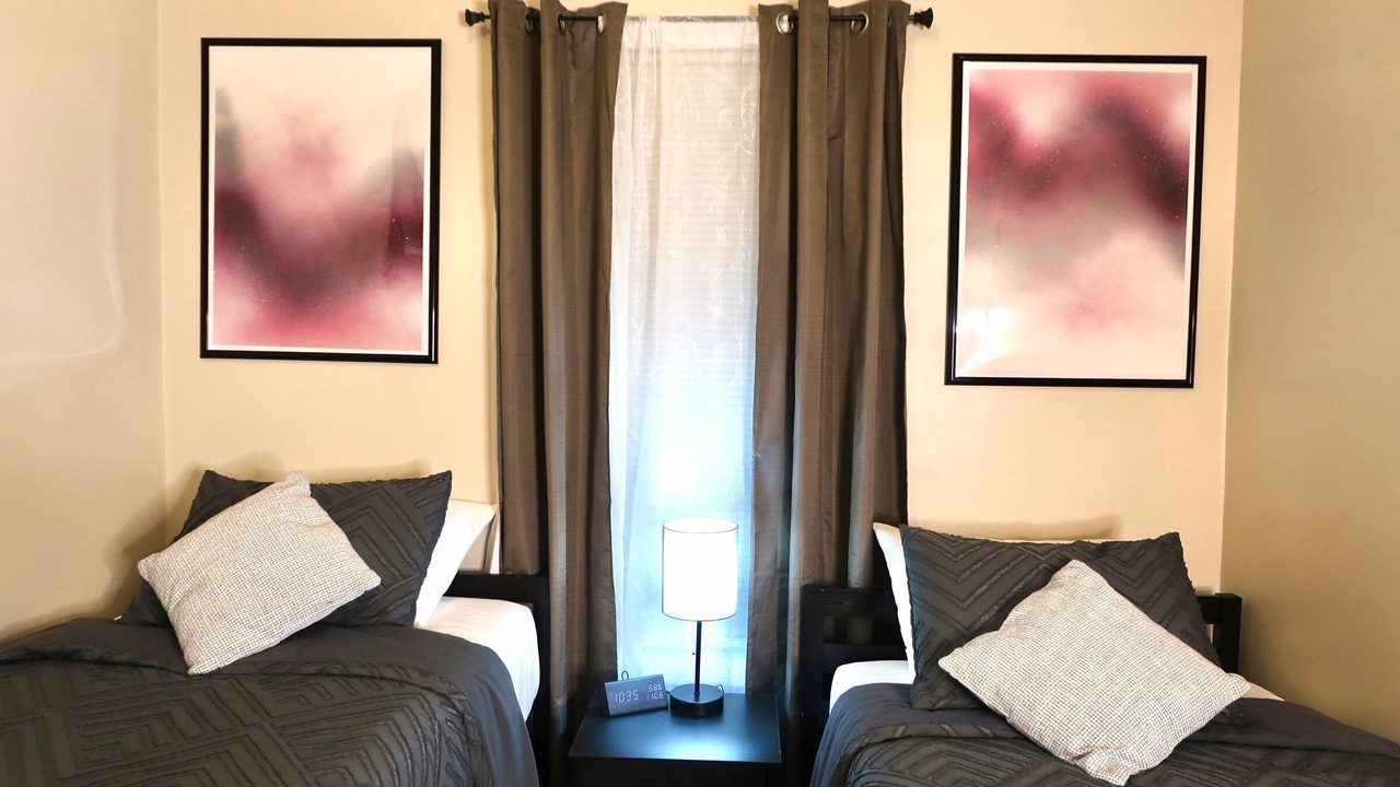 Photo of Bedroom in Lawrence