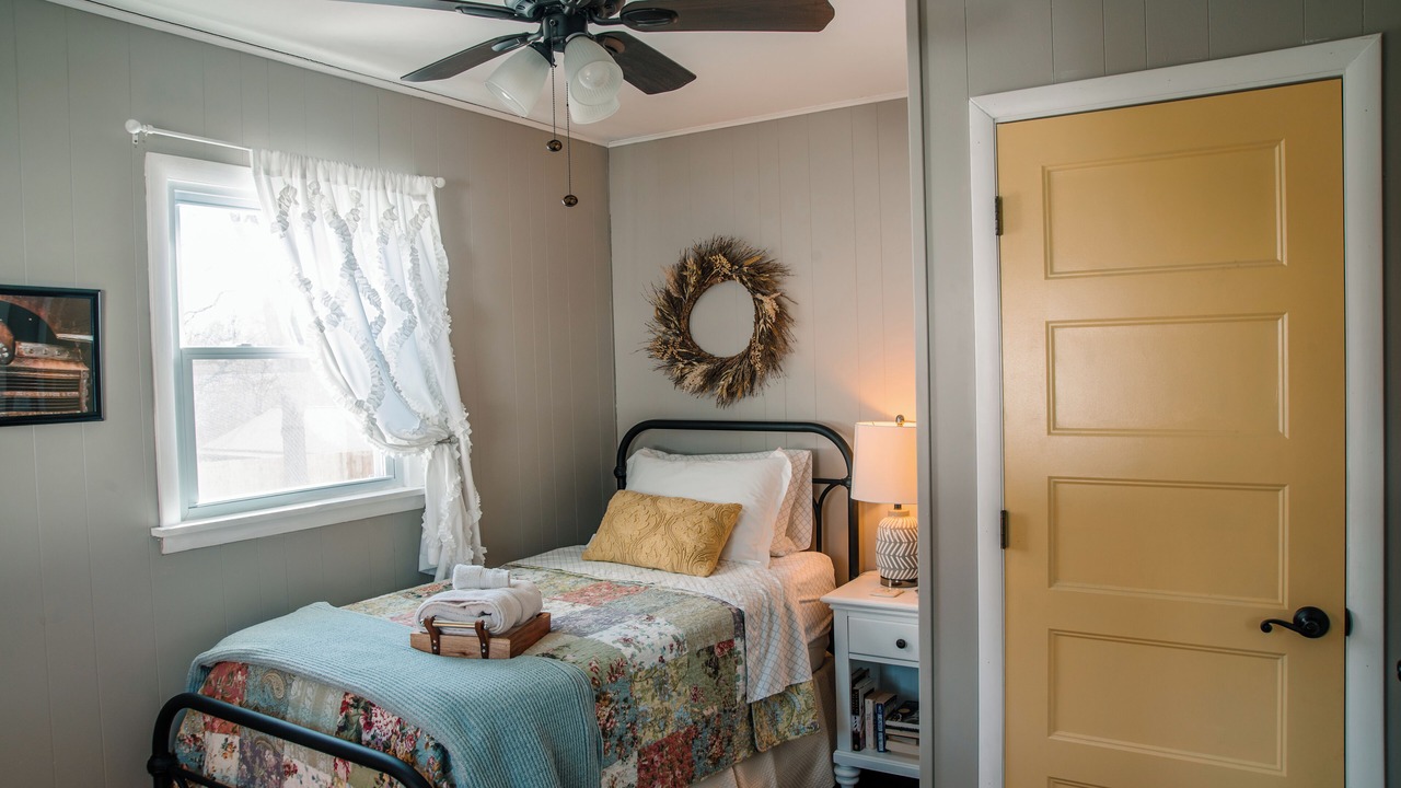 Photo of Bedroom in Lewisburg