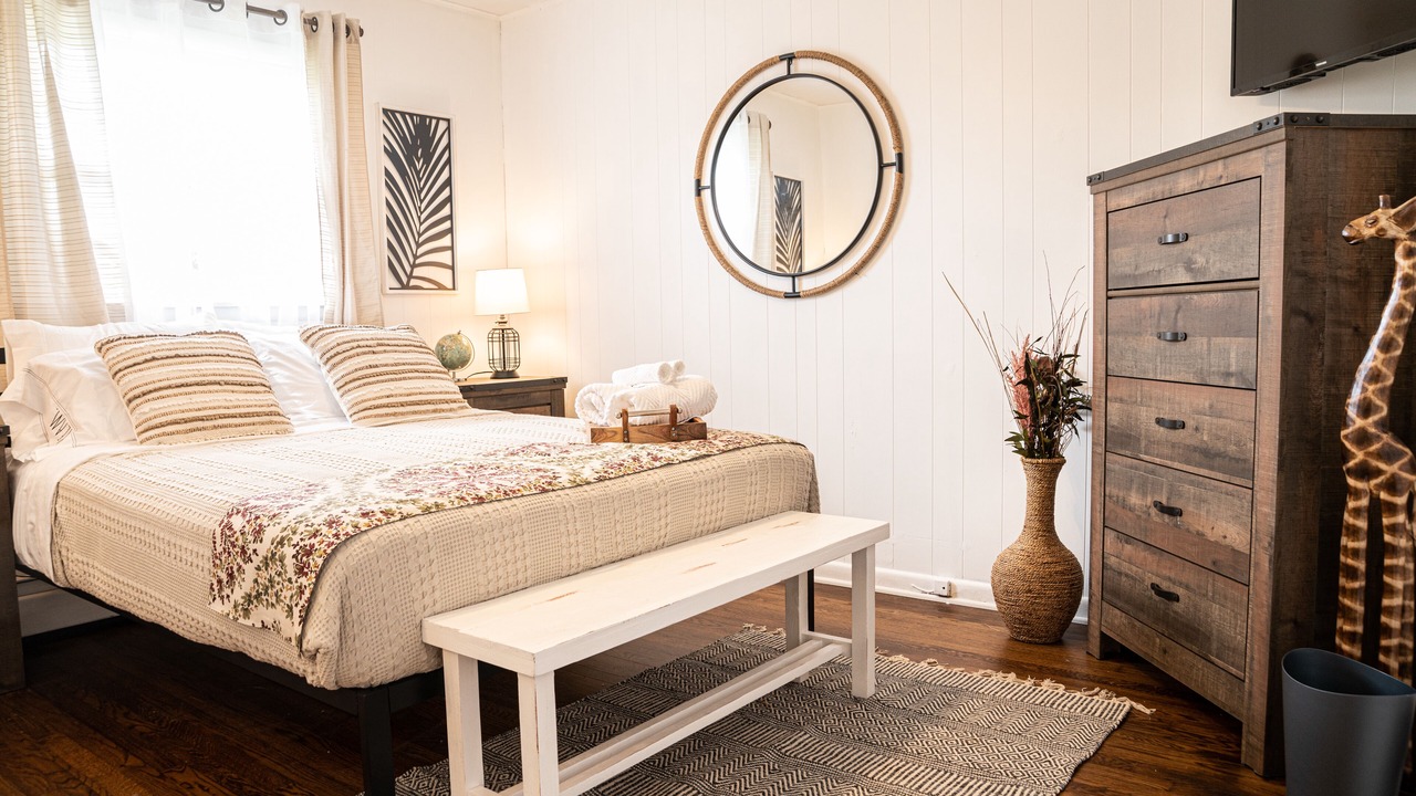 Photo of Bedroom in Lewisburg