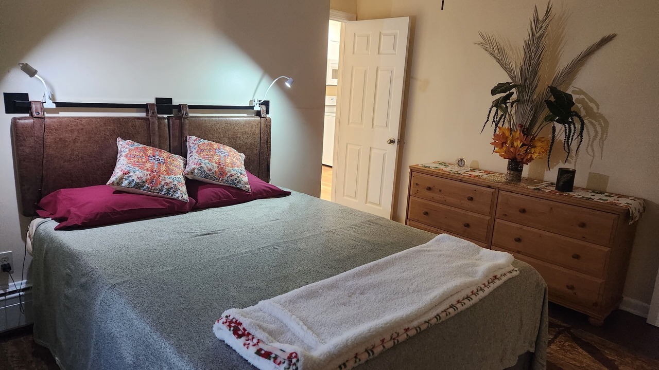 Photo of Bedroom in Pleasant Valley