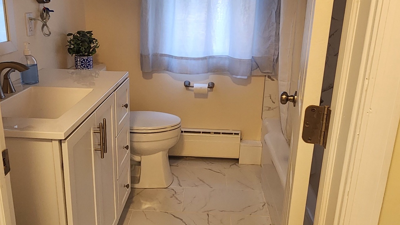 Photo of Bathroom in Pleasant Valley
