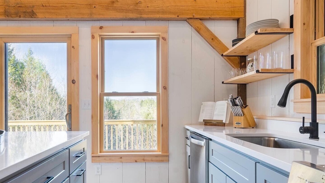 Photo of Kitchen in South Londonderry