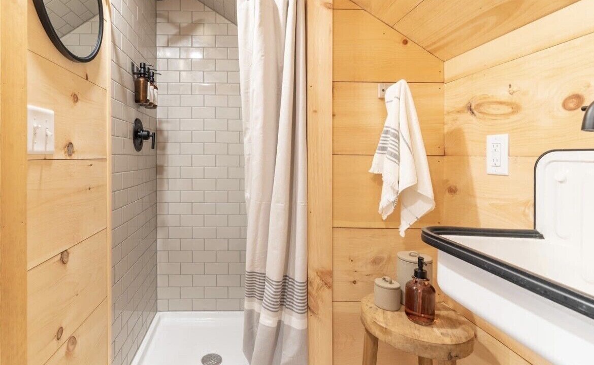 Photo of Bathroom in South Londonderry