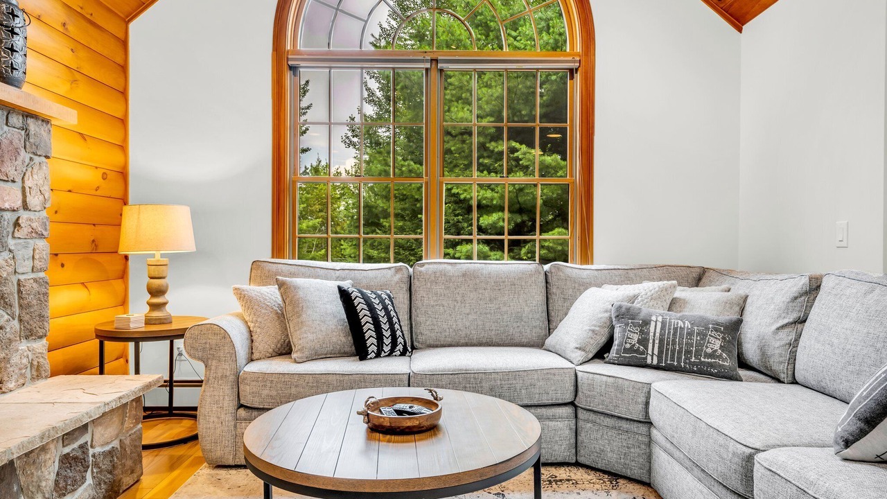 Photo of Livingroom in Bethel