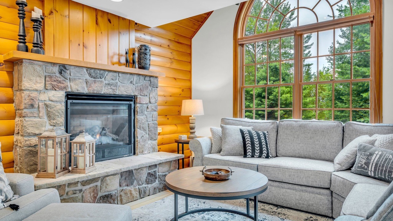 Photo of Livingroom in Bethel