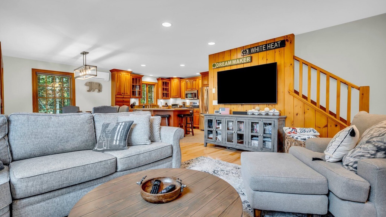 Photo of Livingroom in Bethel