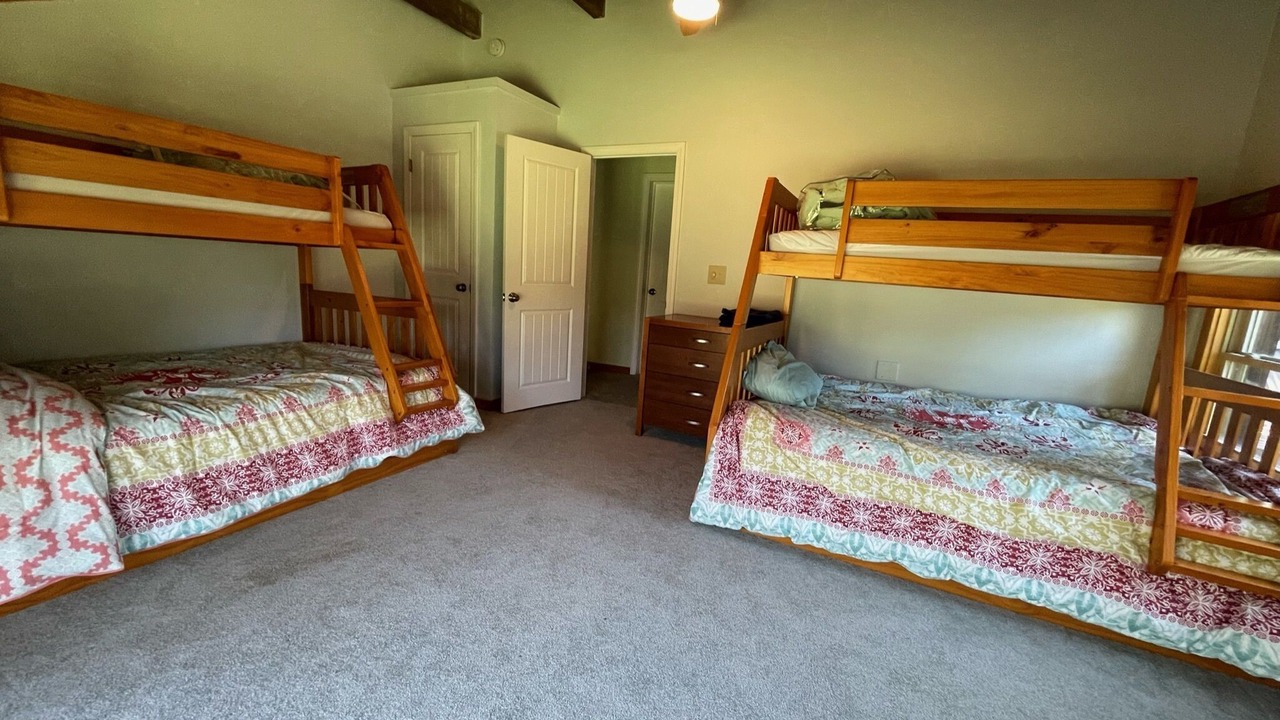 Photo of Bedroom in Indian Lake