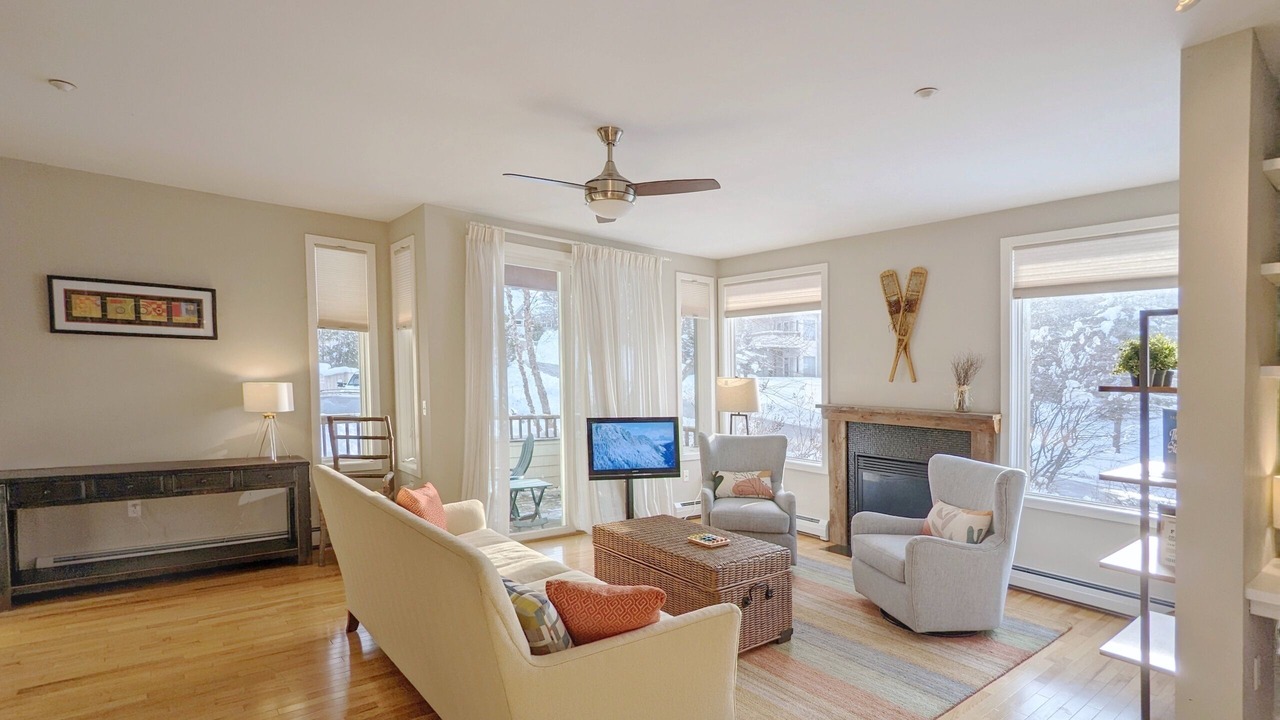 Photo of Livingroom in Waterville Valley