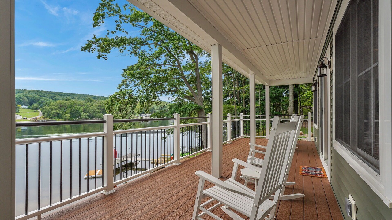 Photo of Patio Balcony in Lily Dale
