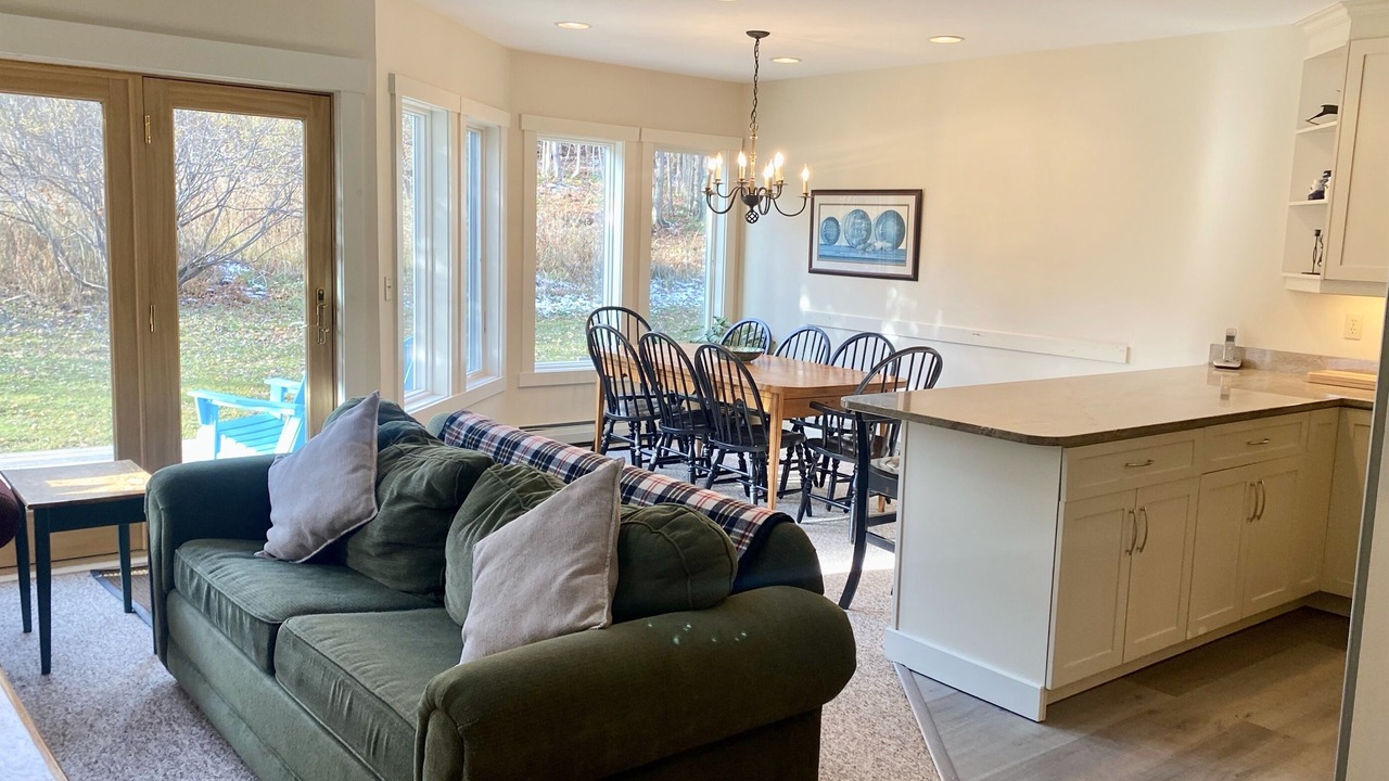 Photo of Livingroom in North Troy