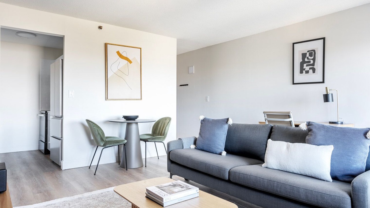 Photo of Livingroom in Allston