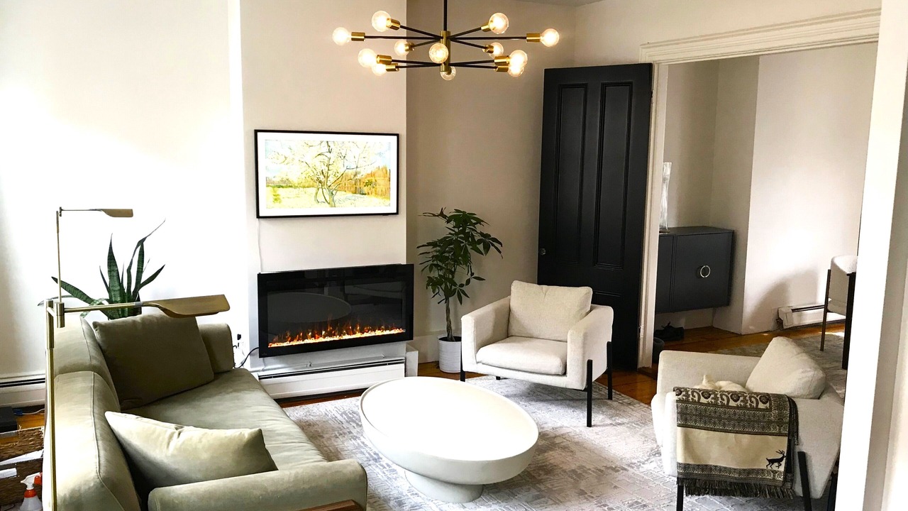 Photo of Livingroom in Charlestown