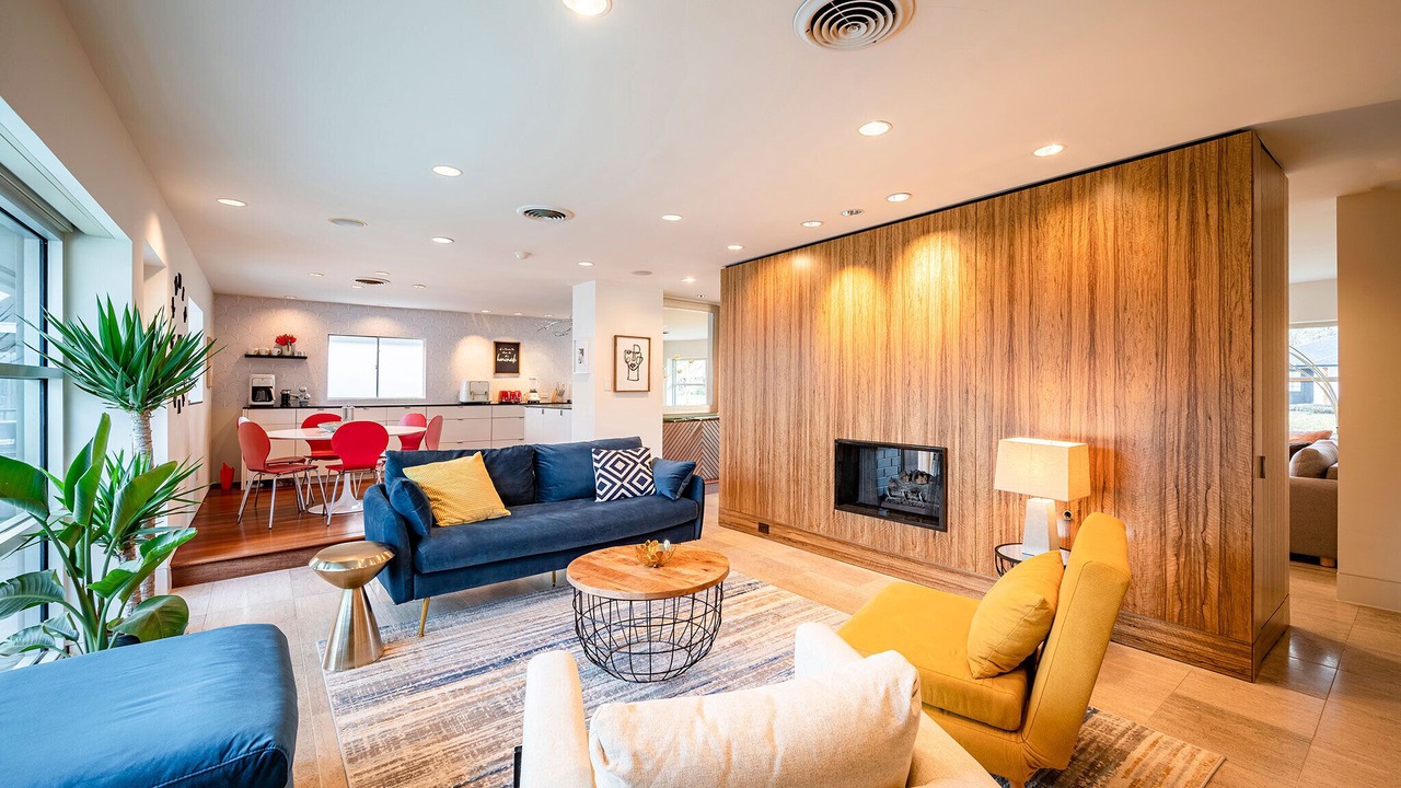 Photo of Livingroom in Greater Heights