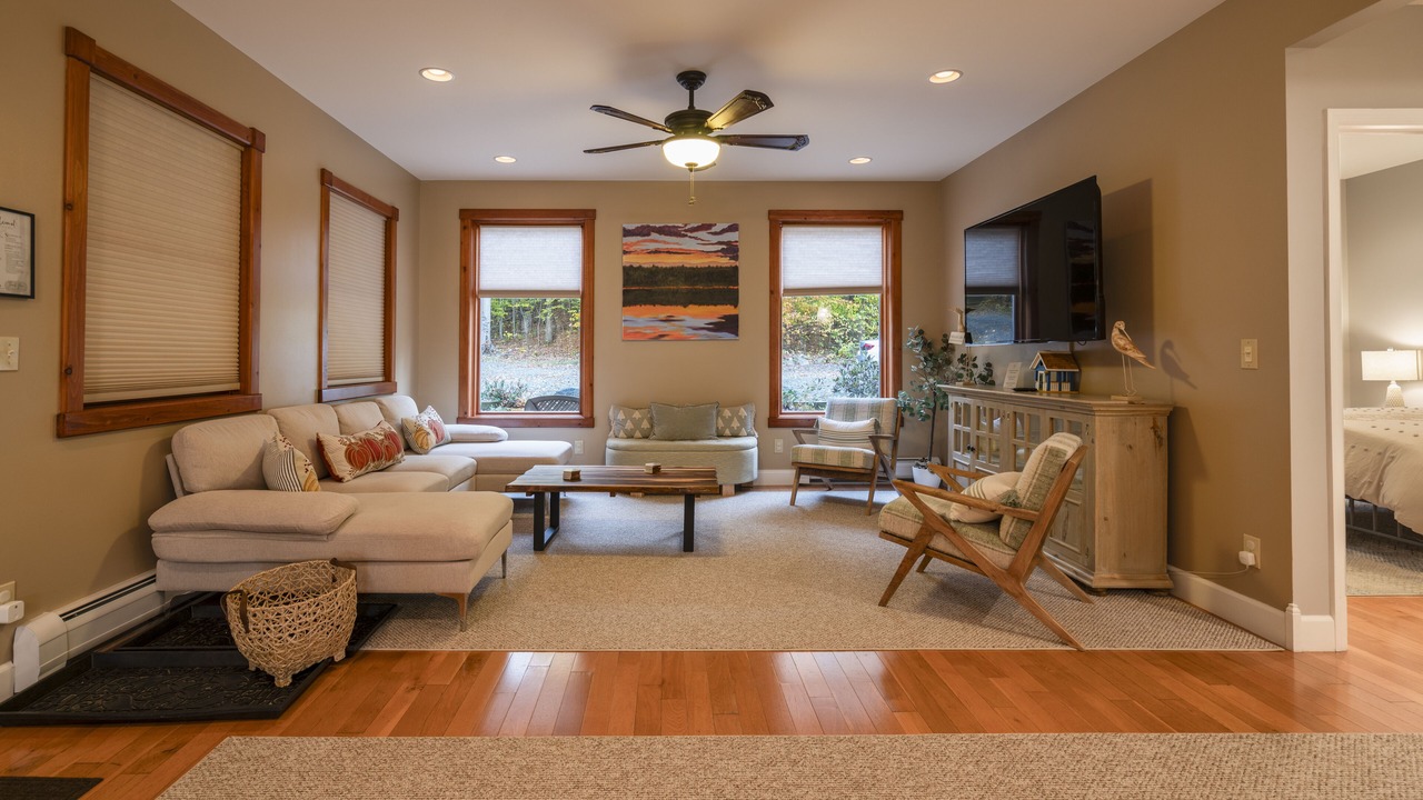 Photo of Livingroom in Town of Grafton