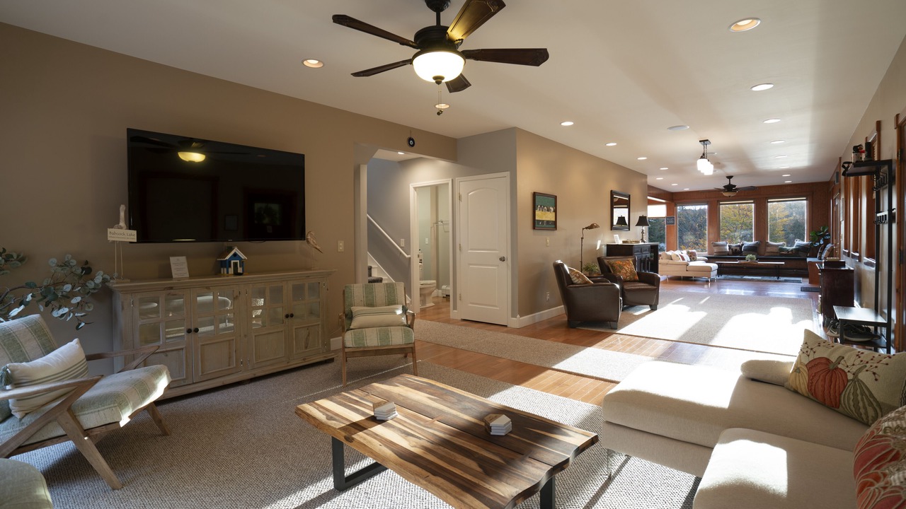 Photo of Livingroom in Town of Grafton