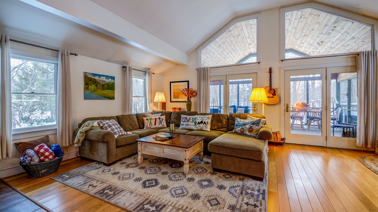 Photo of Livingroom in Pittsfield