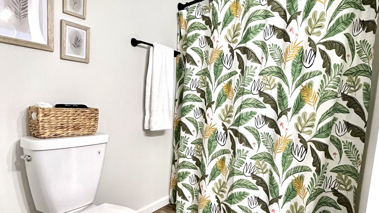 Photo of Bathroom in Luray