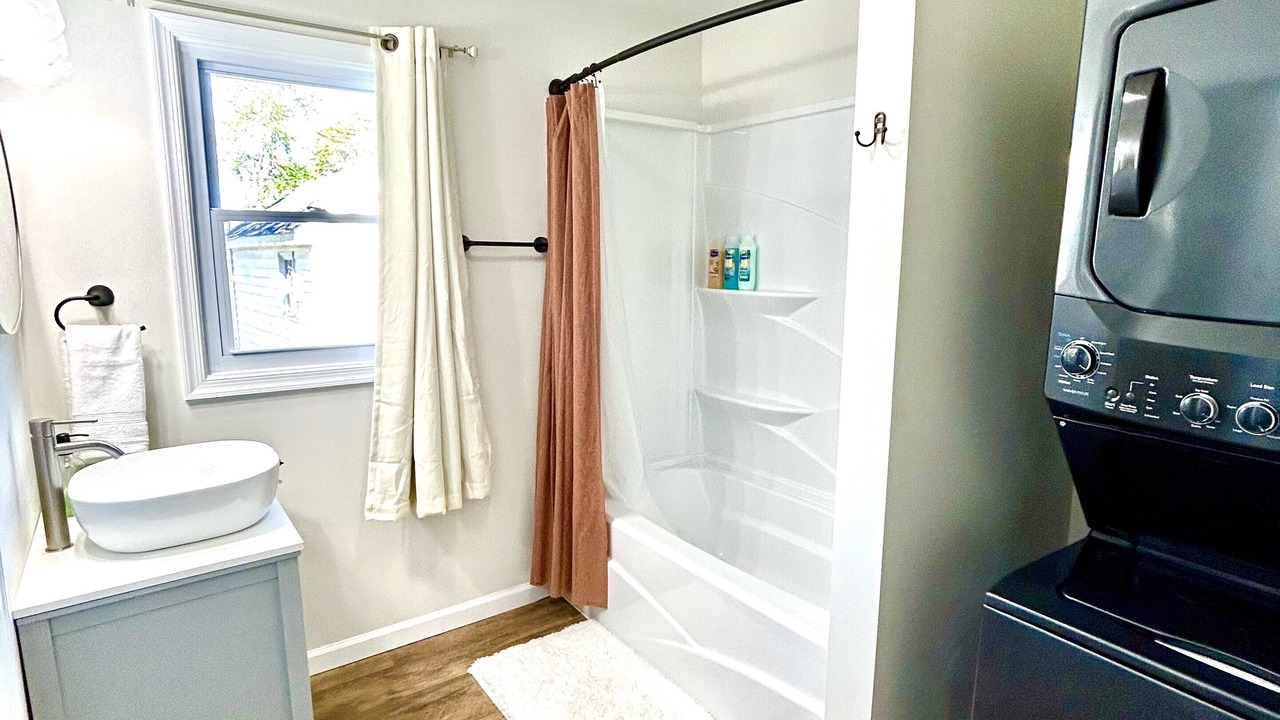 Photo of Bathroom in Luray