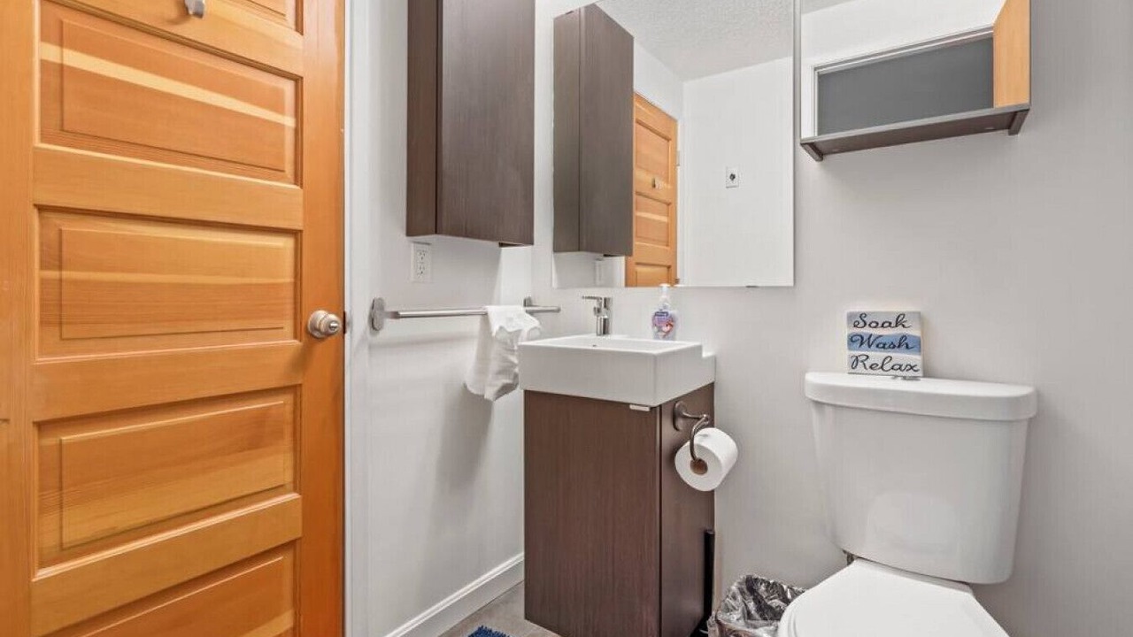 Photo of Bathroom in Thornton