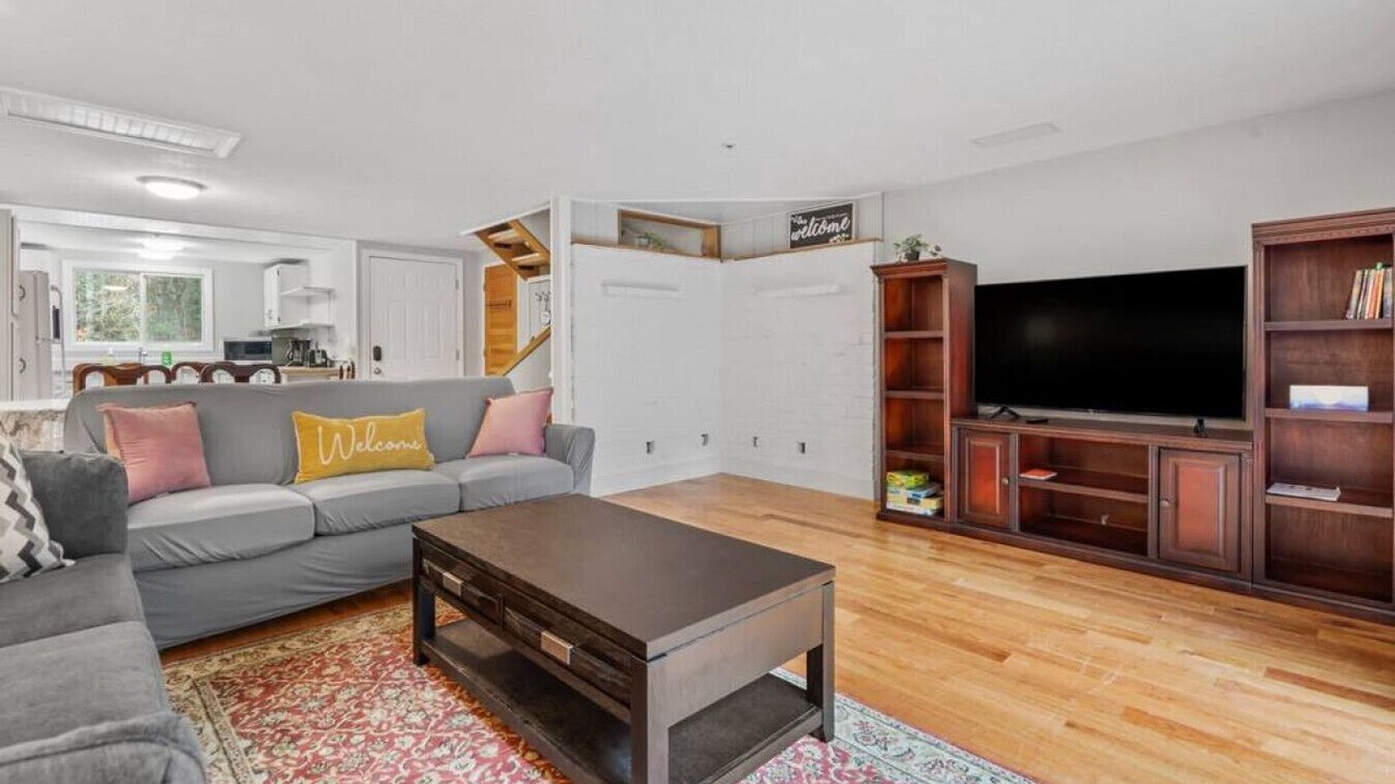 Photo of Livingroom in Thornton