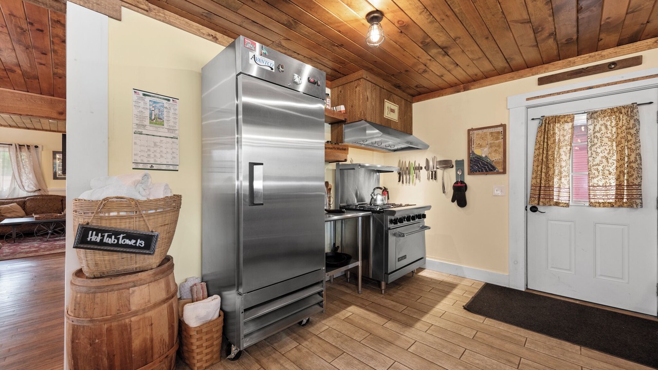 Photo of Kitchen in Warren