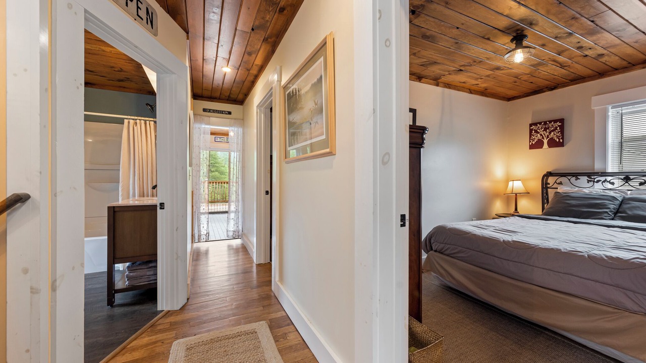 Photo of Bedroom in Warren
