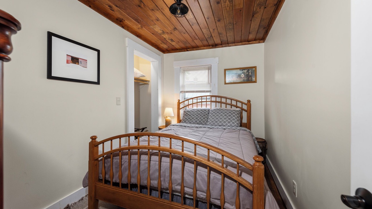 Photo of Bedroom in Warren
