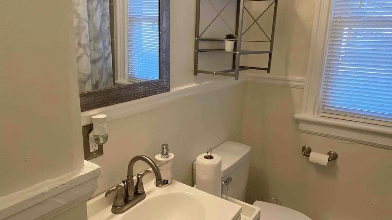 Photo of Bathroom in Mosby