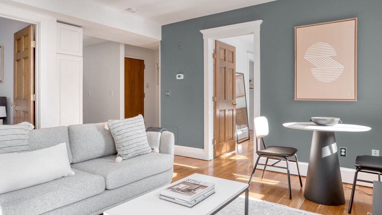 Photo of Livingroom in Beacon Hill