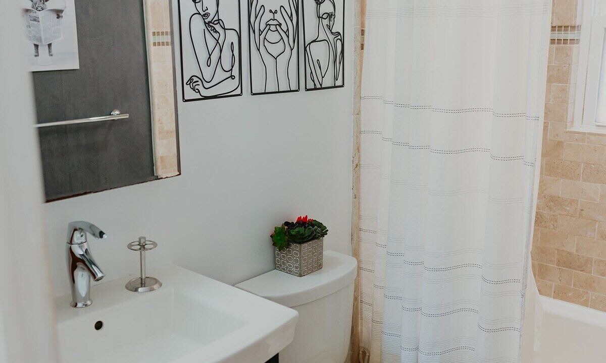 Photo of Bathroom in Potomac West