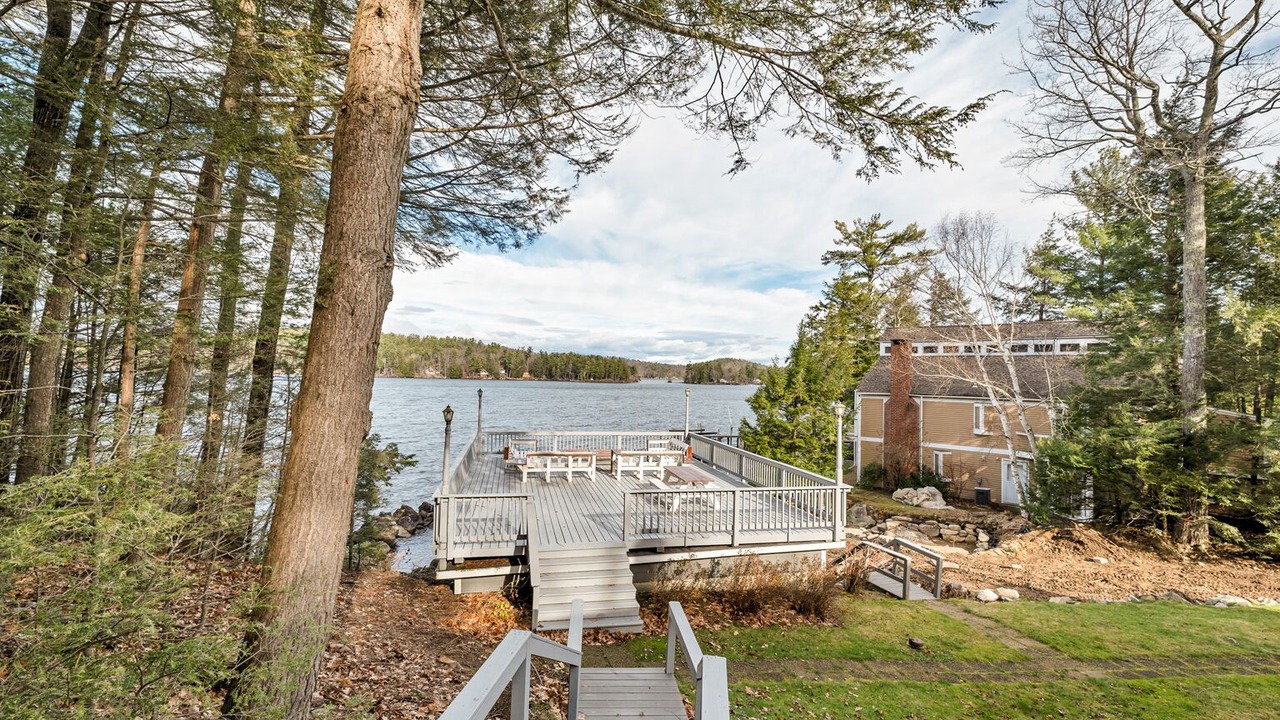 Photo of Patio Balcony in Alton Bay