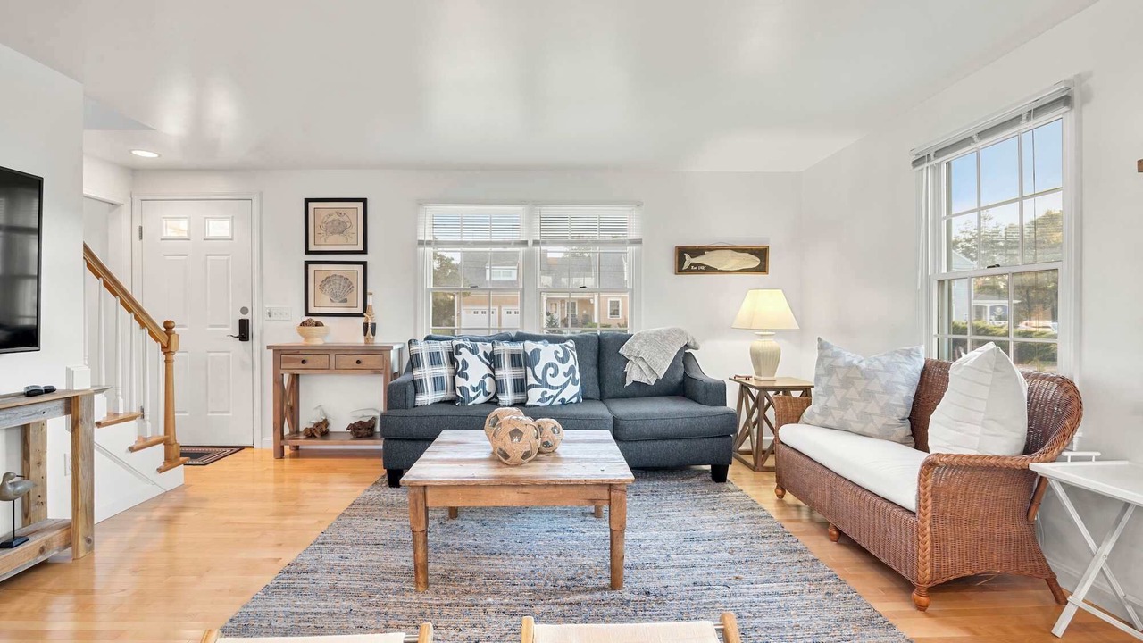 Photo of Livingroom in Sagamore Beach