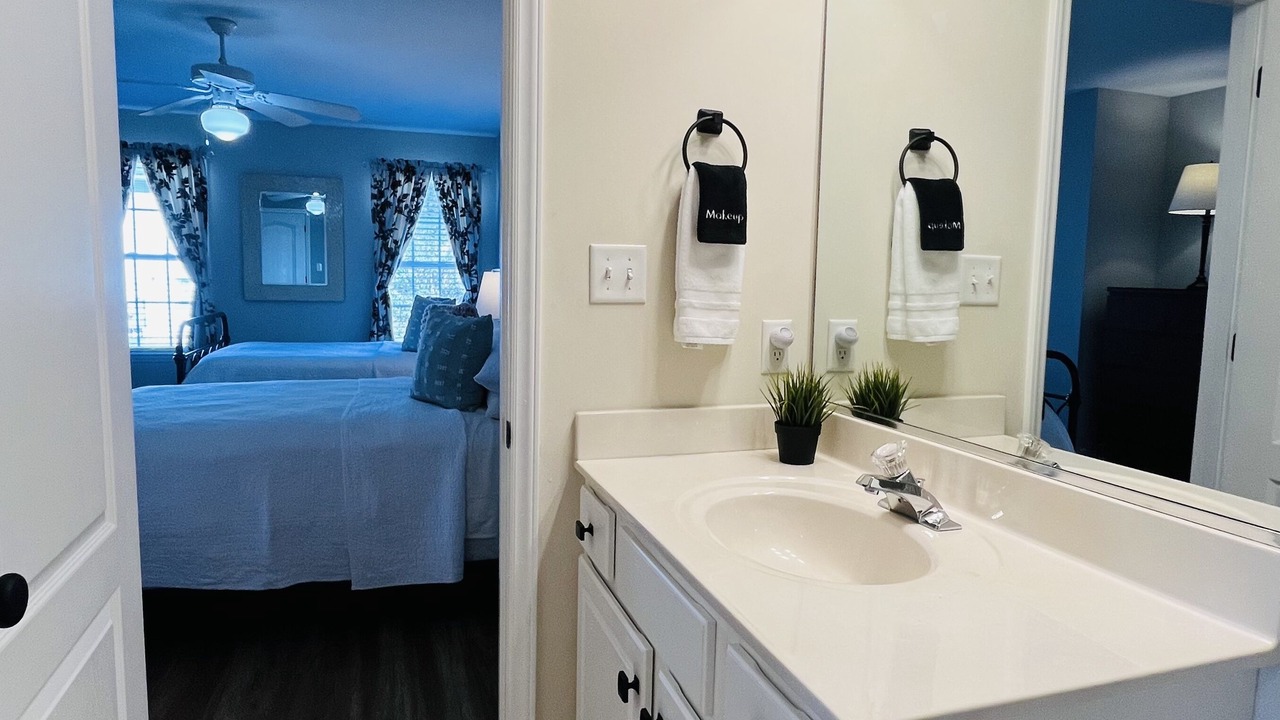 Photo of Bathroom in Kipling