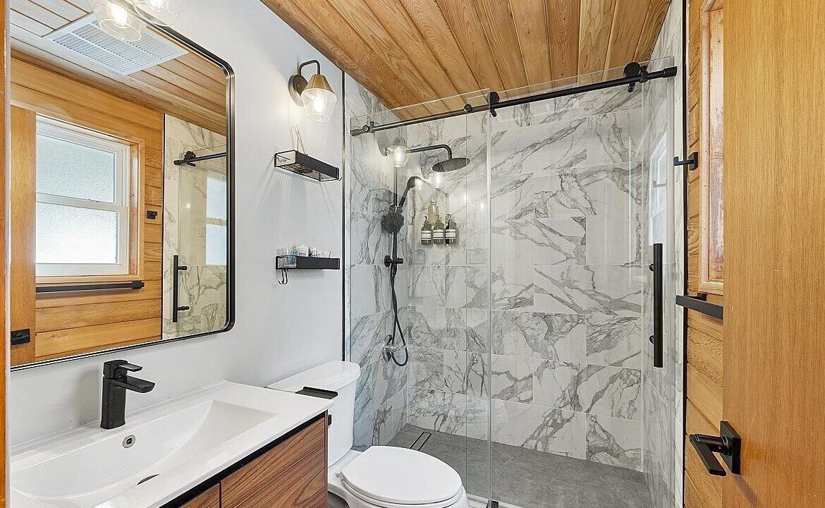 Photo of Bathroom in Campton